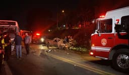 [Motorista morre em colisão frontal entre carro e ônibus na rodovia de Campinas]. Reprodução: G1