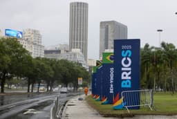 Preparativos intensos na cidade para a Cúpula do Brics, impactando trânsito e transporte público. Reprodução: Globo