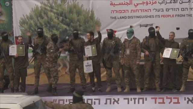 Hamas critica Israel por adiar libertação de prisioneiros