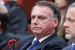 Bolsonaro e as Joias: PGR Arquiva Inquérito de Vacinas