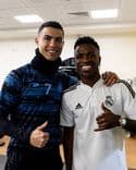 Cristiano Ronaldo critica Bola de Ouro e defende Vini Jr.