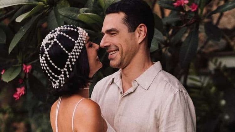 Isis Valverde e Marcus Buaiz se preparam para a lua de mel na Itália após casamento recente. Reprodução: Terra