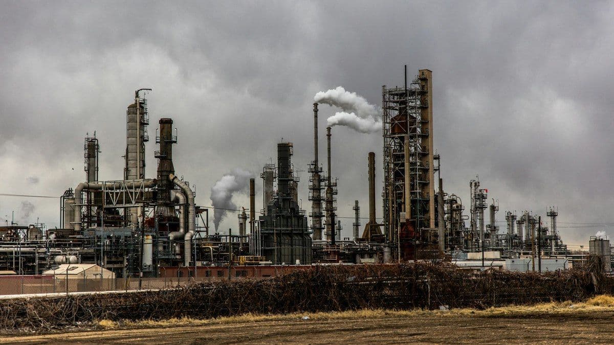 Estudo relaciona aumento de extremos térmicos a emissões de CO₂ e metano entre 1991 e 2020. Reprodução: ig.com.br