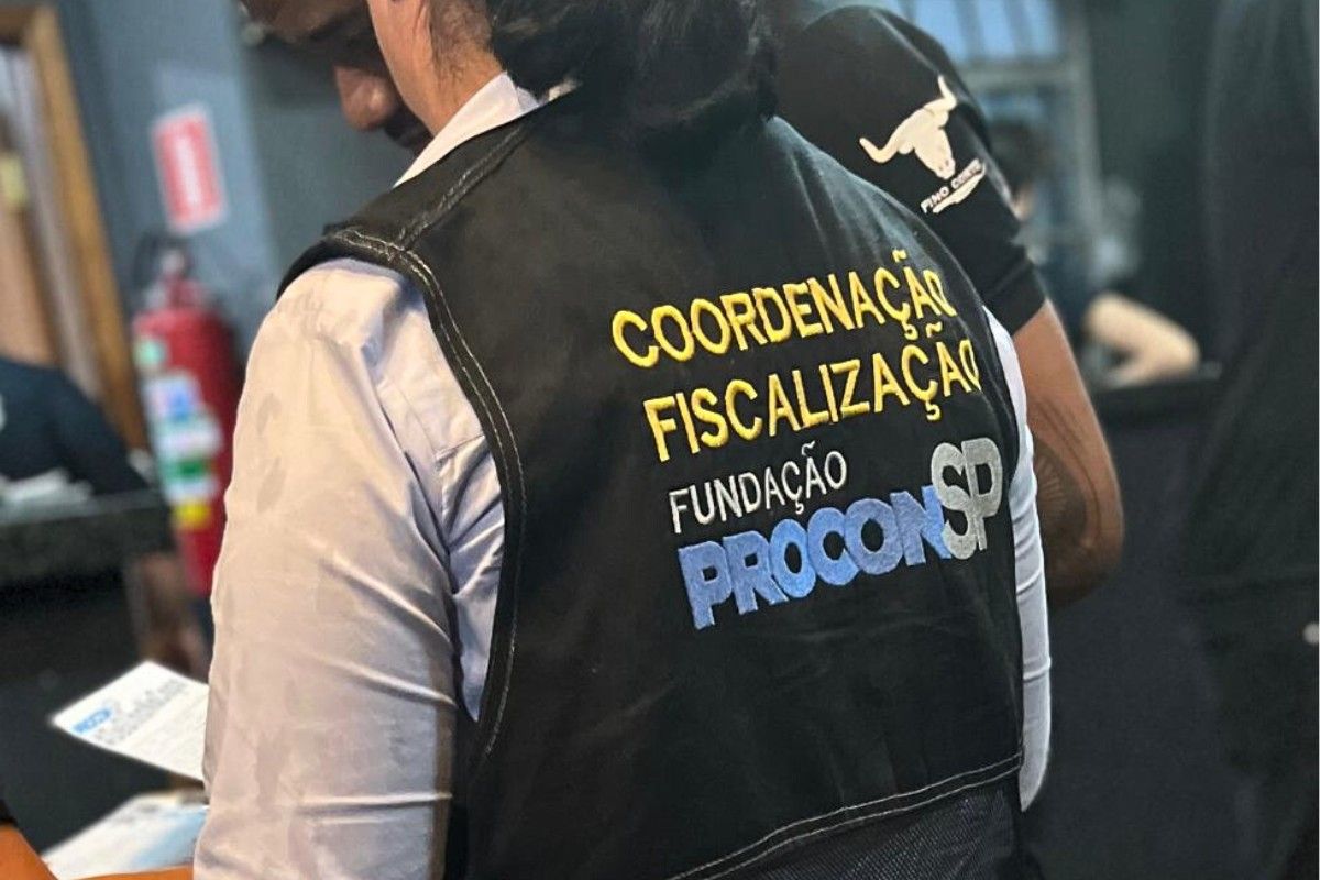 Procon identifica preços irregulares e produtos vencidos na Baixada Santista. Reprodução: G1