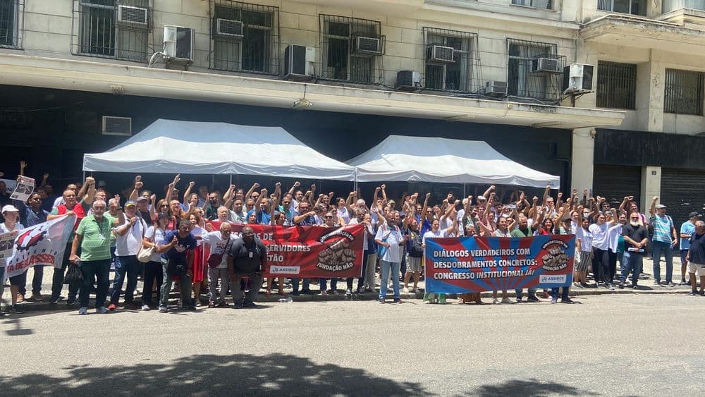 Técnicos do IBGE protestam contra desrespeito e descaso da gestão atual. Reprodução: O Globo