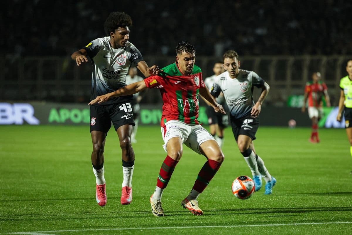 Portuguesa e Corinthians empatam emocionante no Pacaembu