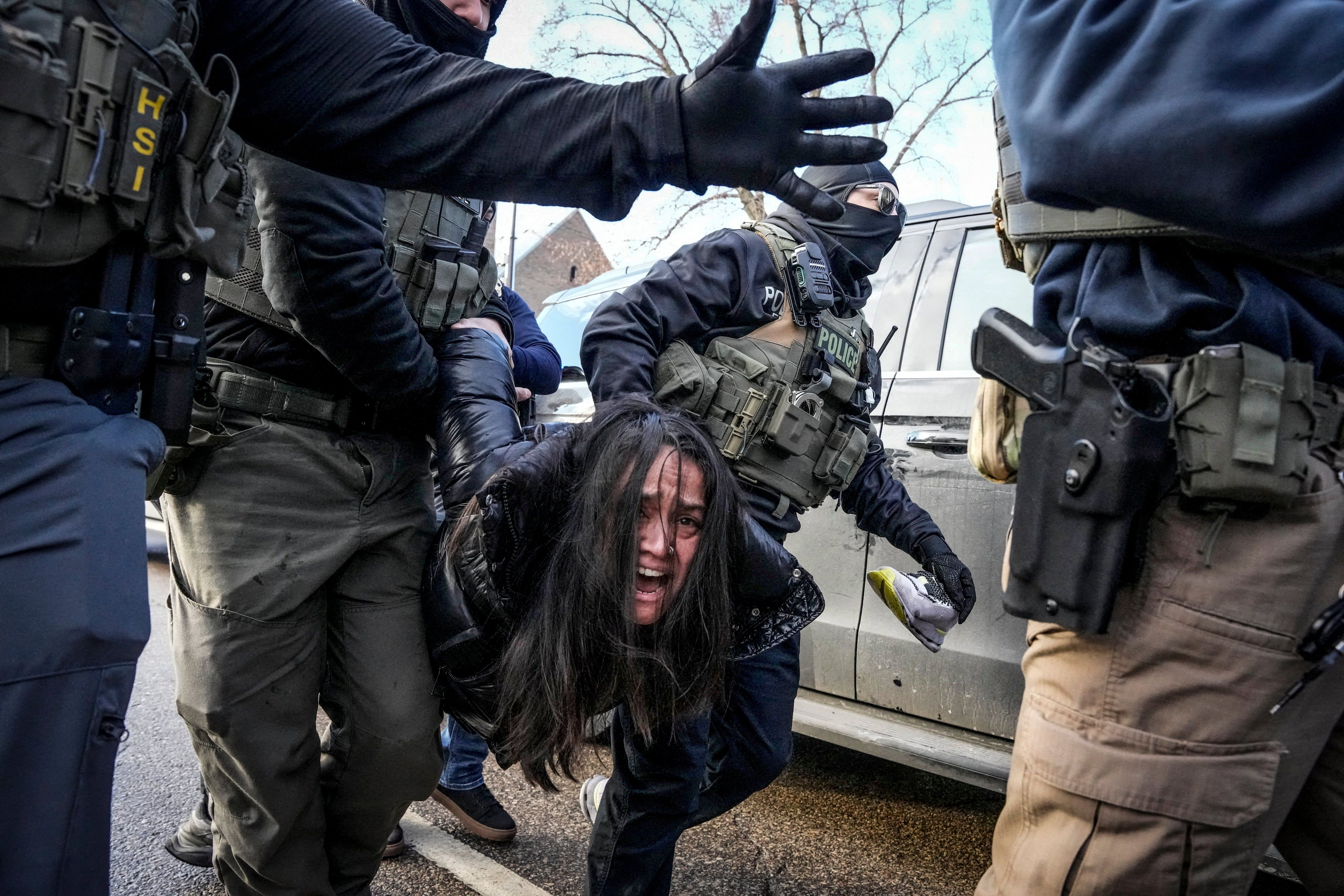 Um ano de terror do ICE, o braço antiimigrante de Trump. Reprodução: Elpais