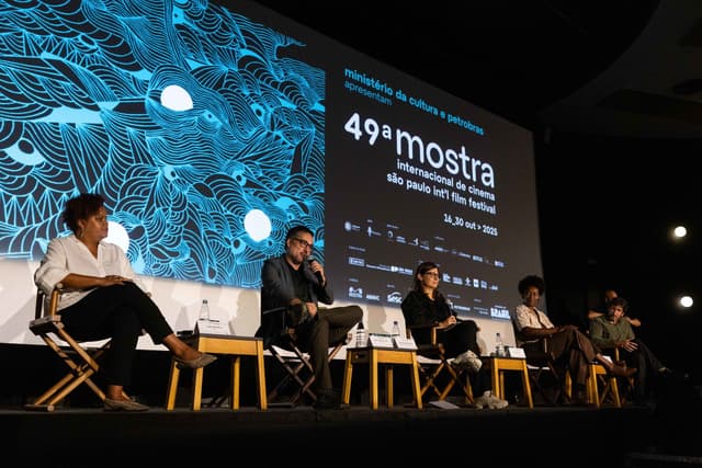 Último capítulo de Vale Tudo é exibido em watch parties em bares de SP. Legenda da imagem. Reprodução: Retorno do item 11