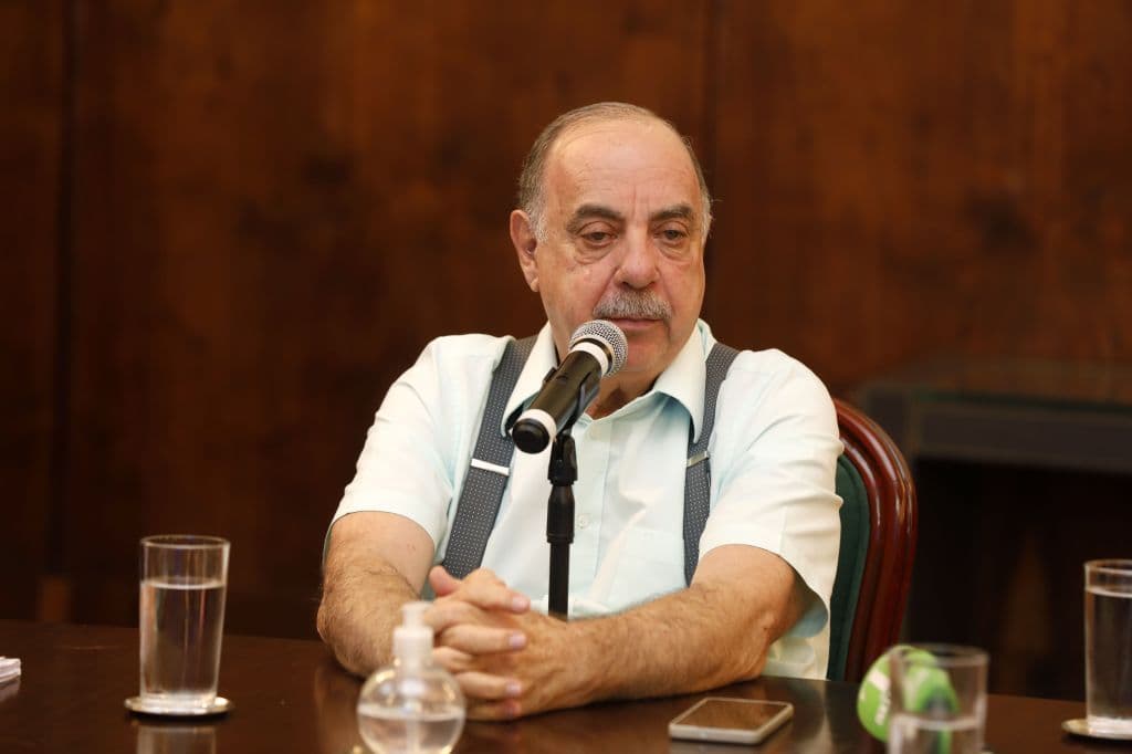 Prefeito de Belo Horizonte Sofre Parada Cardiorrespiratória Inesperada