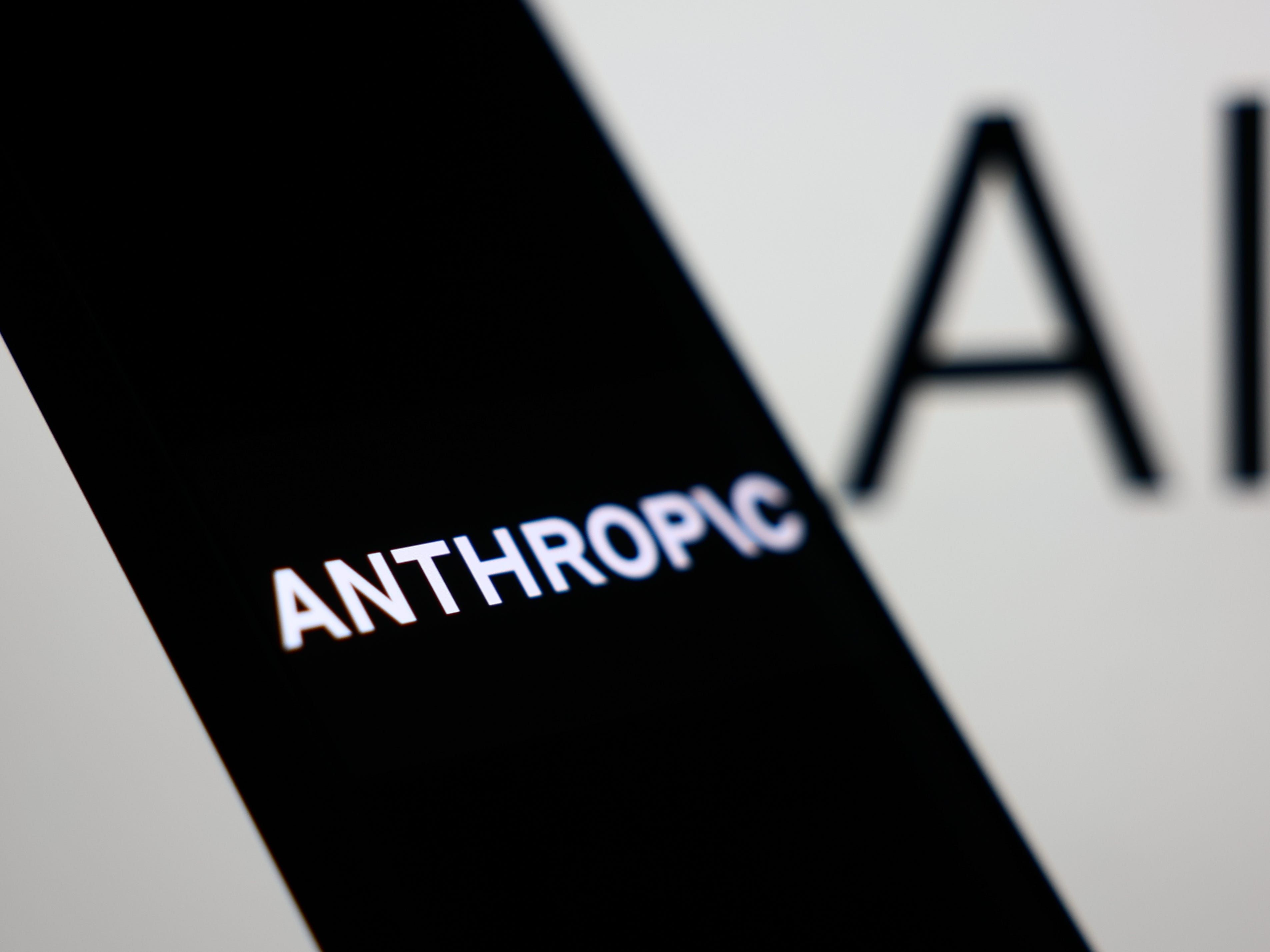 Filósofo da Anthropic admite incerteza sobre se IA pode sentir.. Reprodução: Businessinsider