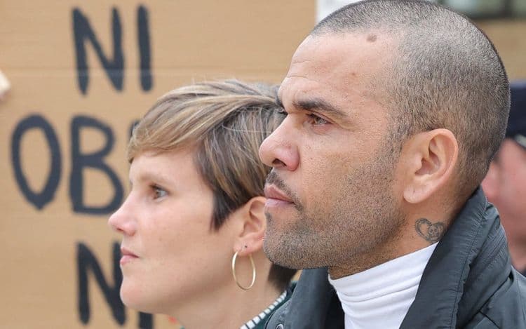 Daniel Alves Processa Ex-Clube Após Absolvição Surpreendente