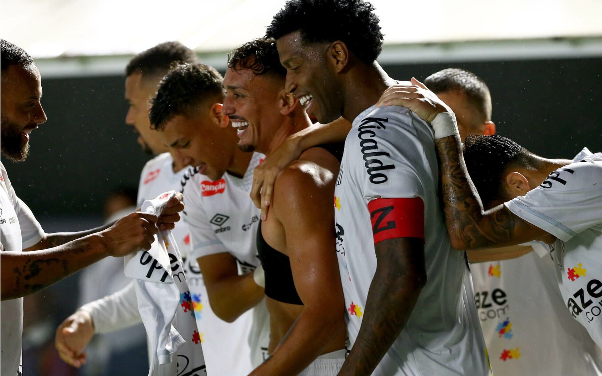 Santos busca vitória no clássico contra o São Paulo, visando superar desempenho ruim como visitante. Legenda da imagem. Reprodução: Lance