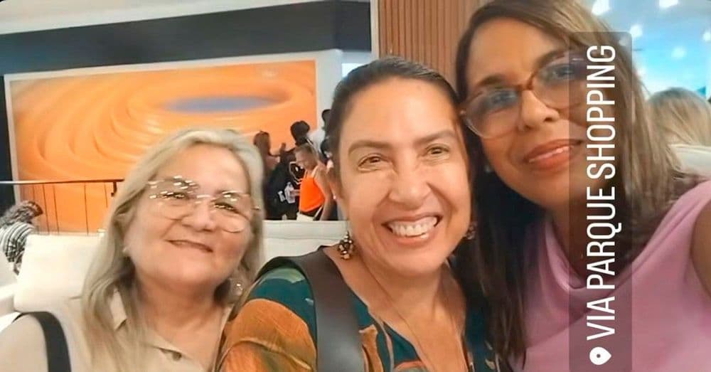 Familiares do BBB 25 se reencontram em shopping no Rio
