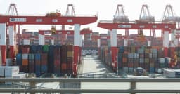 China reafirma sua posição firme frente à pressão dos EUA em meio à guerra comercial. Reprodução: Reuters