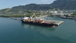 Porto de São Sebastião pode ter primeira base offshore para apoio à extração de petróleo. Reprodução: Globo