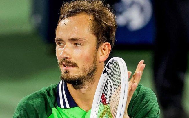 Ex-número 1 do tênis russo em dia de fúria na Holanda. Reprodução: Esporte