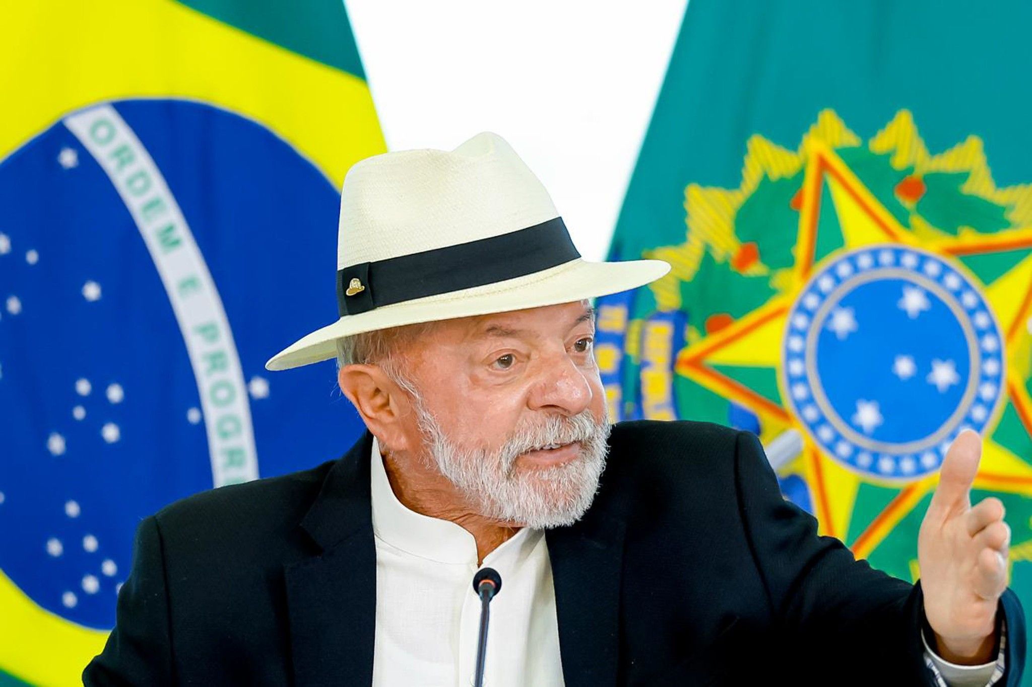 O encontro de Lula com diretor da OMS que foi alvo de negacionismo de Bolsonaro e Trump