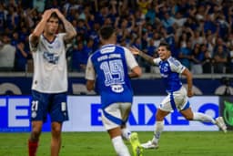 Time realiza uma impressionante virada e iguala o maior placar da temporada. Reprodução: Globo