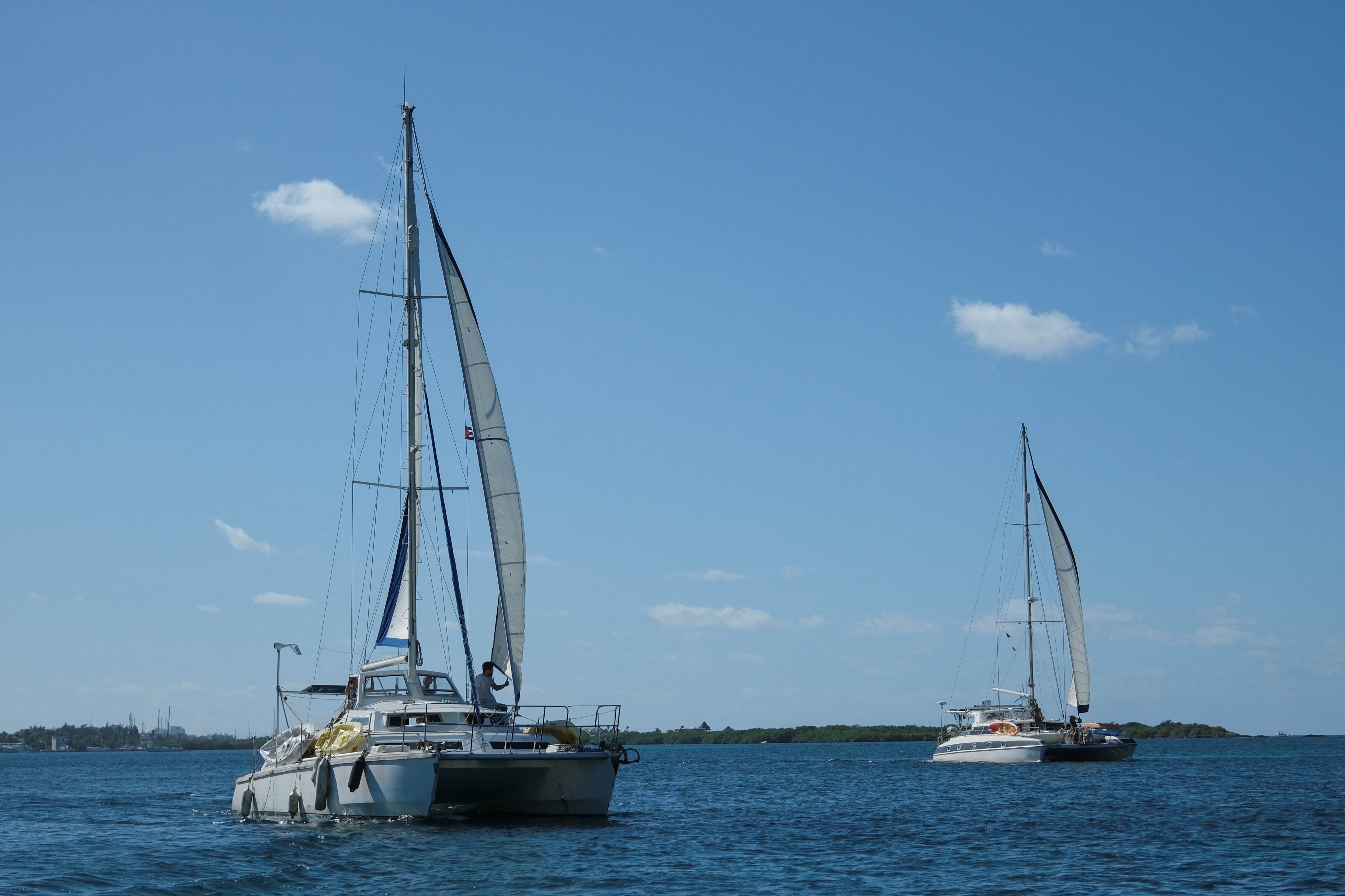 Marinha mexicana busca dois veleiros com nove tripulantes desaparecidos no Caribe que levavam ajuda à Cuba.. Reprodução: Elpais