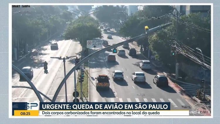 Avião cai na Barra Funda e causa explosão na manhã