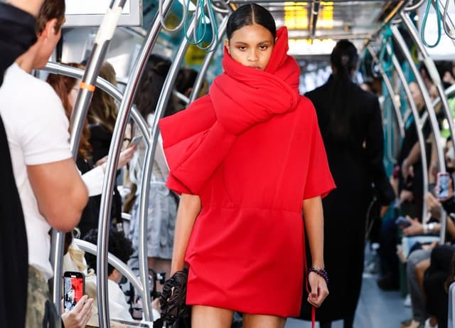 Nico Frazão, modelo maranhense de 16, estreia na SPFW. Legenda da imagem. Reprodução: G1