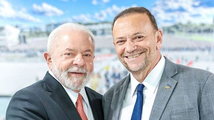 Edinho Silva anuncia candidatura à presidência do PT