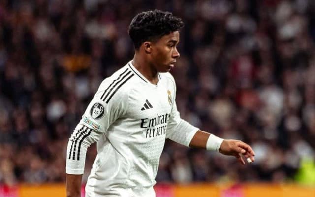 Endrick enfrenta desafios no Real Madrid enquanto se recupera de lesão.; Legenda da imagem. Reprodução: esporte.ig.com.br