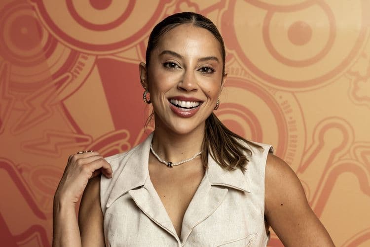 Renata participa de desafio Vitrine do Seu Fifi no BBB 25