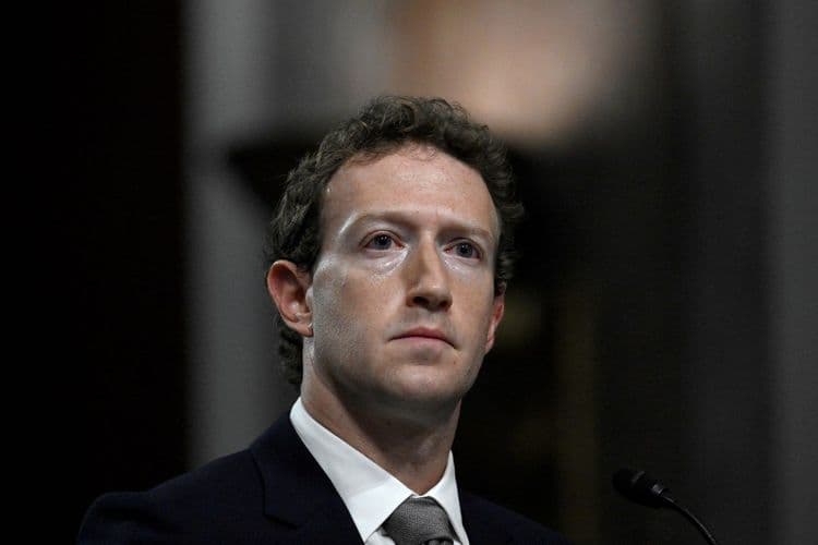 Mark Zuckerberg testemunha em julgamento antitruste da Meta, citando concorrência com TikTok. Reprodução: TechCrunch