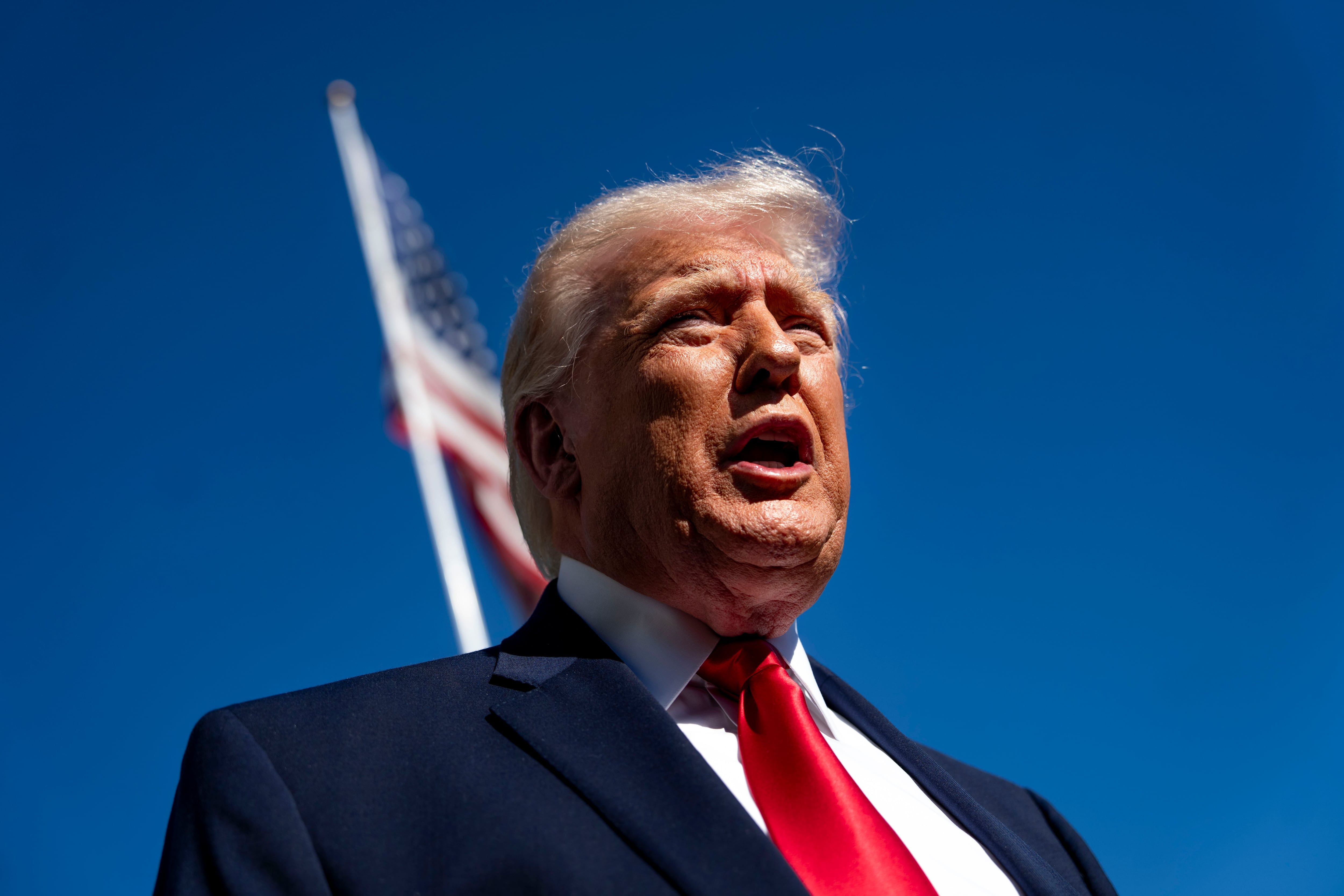 Irã ameaça atacar navios próximos a Ormuz após Trump anunciar bloqueio do estreito. Reprodução: Elpais