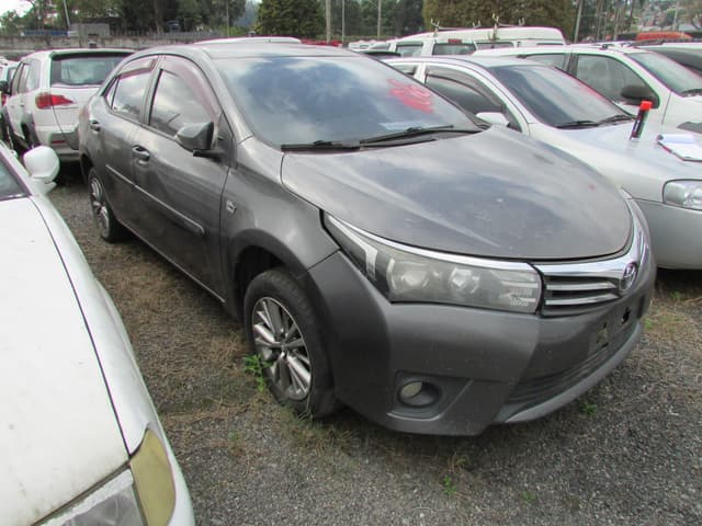 Leilão do Governo de SP oferece Honda XRE 300 por R$ 900 e Corolla mais barato que iPhone. Reprodução: G1