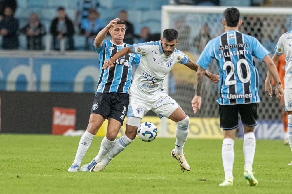 CSA elimina Grêmio e avança para as oitavas da Copa do Brasil com empate em 0 a 0. Reprodução: Paulo Chancey Junior