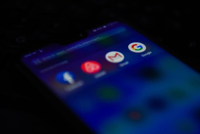 Aplicativos de spyware são usados para monitorar opositores do governo na China.; Reprodução: TechCrunch