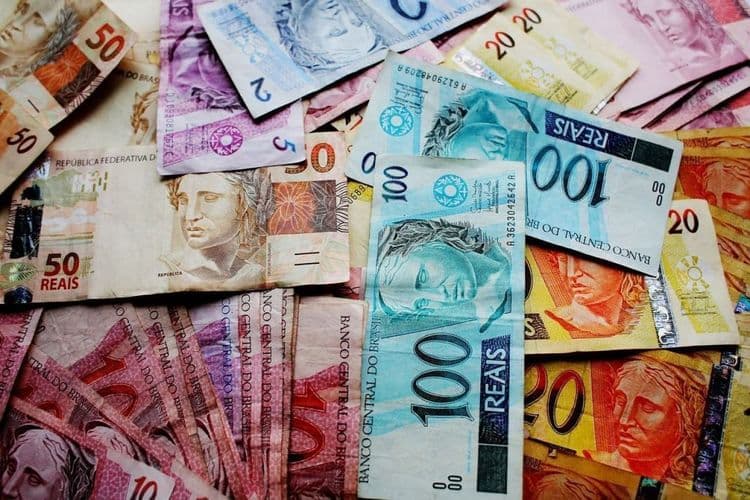 Governadores reagem à proposta de redução do ICMS