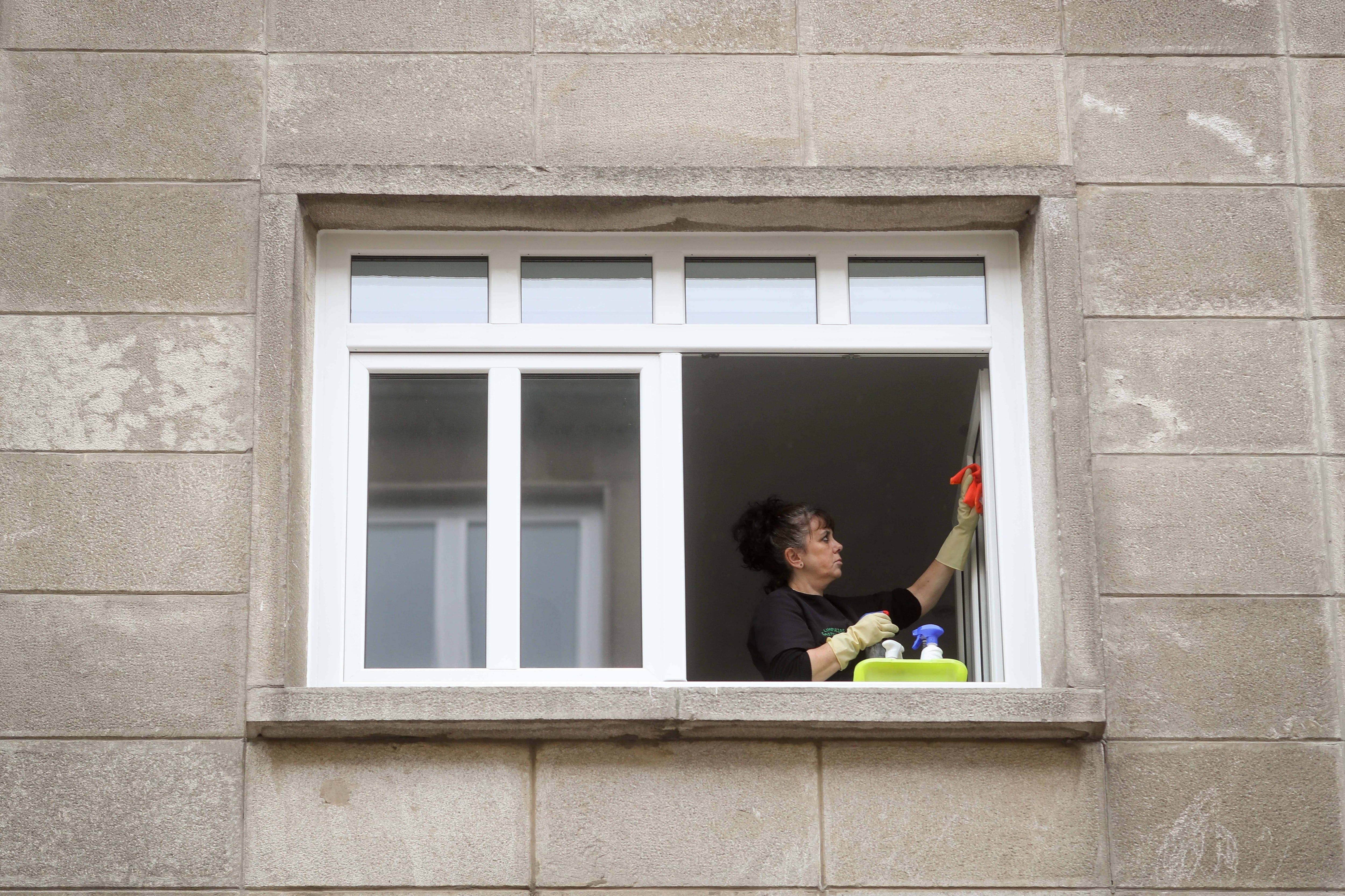 Profissionais de várias áreas são afetados pela precariedade das plataformas digitais. Reprodução: Elpais