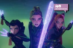 Diretores Maggie Kang e Chris Appelhans discutem suas inspirações para o filme e a diversidade em narrativas. Reprodução: Gizmodo