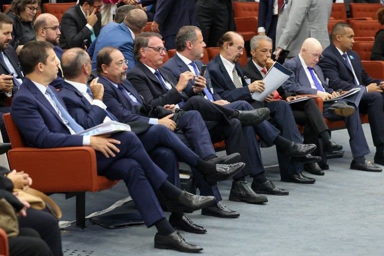 Primeira Turma do STF estabelece julgamento de Jair Bolsonaro e outros réus por tentativa de golpe. Reprodução: Globo