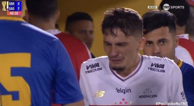 Pablo Maia do São Paulo passará por cirurgia no tornozelo