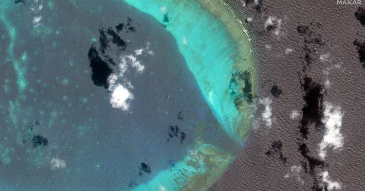 Confrontos entre China e Filipinas em área disputada do Mar do Sul da China. Reprodução: Reuters
