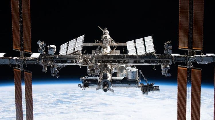 Elon Musk sugere preparação para desativação da ISS