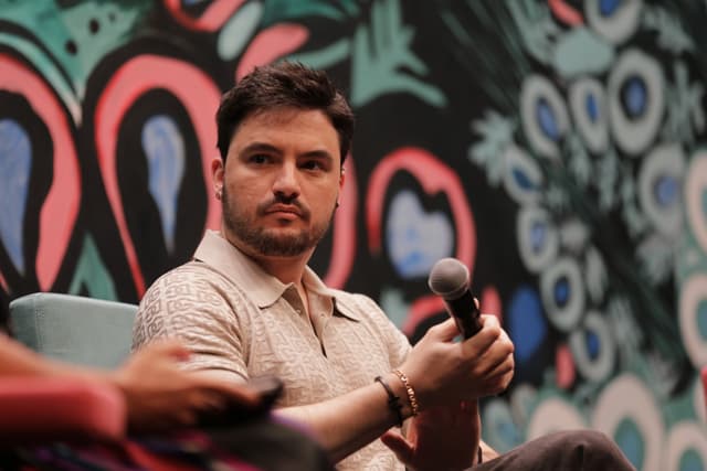 Justiça fixa indenização de R$ 10 mil a Felipe Neto por acusação de pedofilia. Reprodução: Retorno do item 11