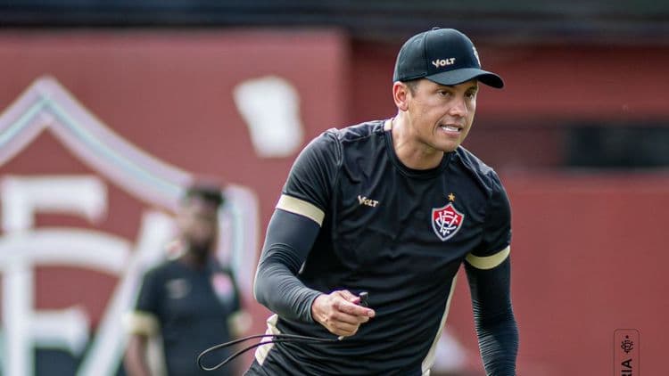 Vitória enfrenta Fluminense com cinco desfalques no Brasileirão. Reprodução: Netflu