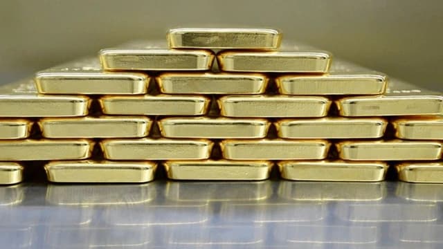 Ouro atinge recorde acima de US$4 mil por onça, impulsionado pela incerteza global. Reprodução: Retorno do item 11