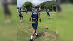 Neymar faz gol impressionante em treino do Santos