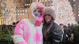 Neymar disfarçado em Nova York para driblar fãs. Reprodução: Esporte