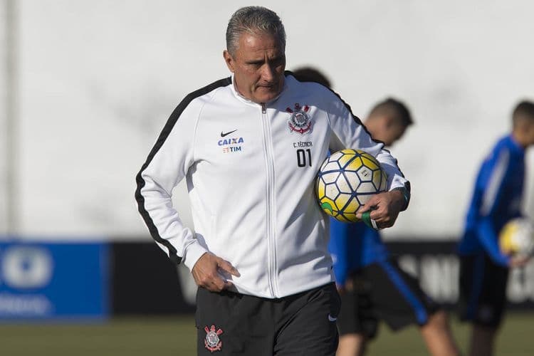 Timão se concentra na contratação de ex-treinador do Flamengo, descartando outras opções. Reprodução: Globo.