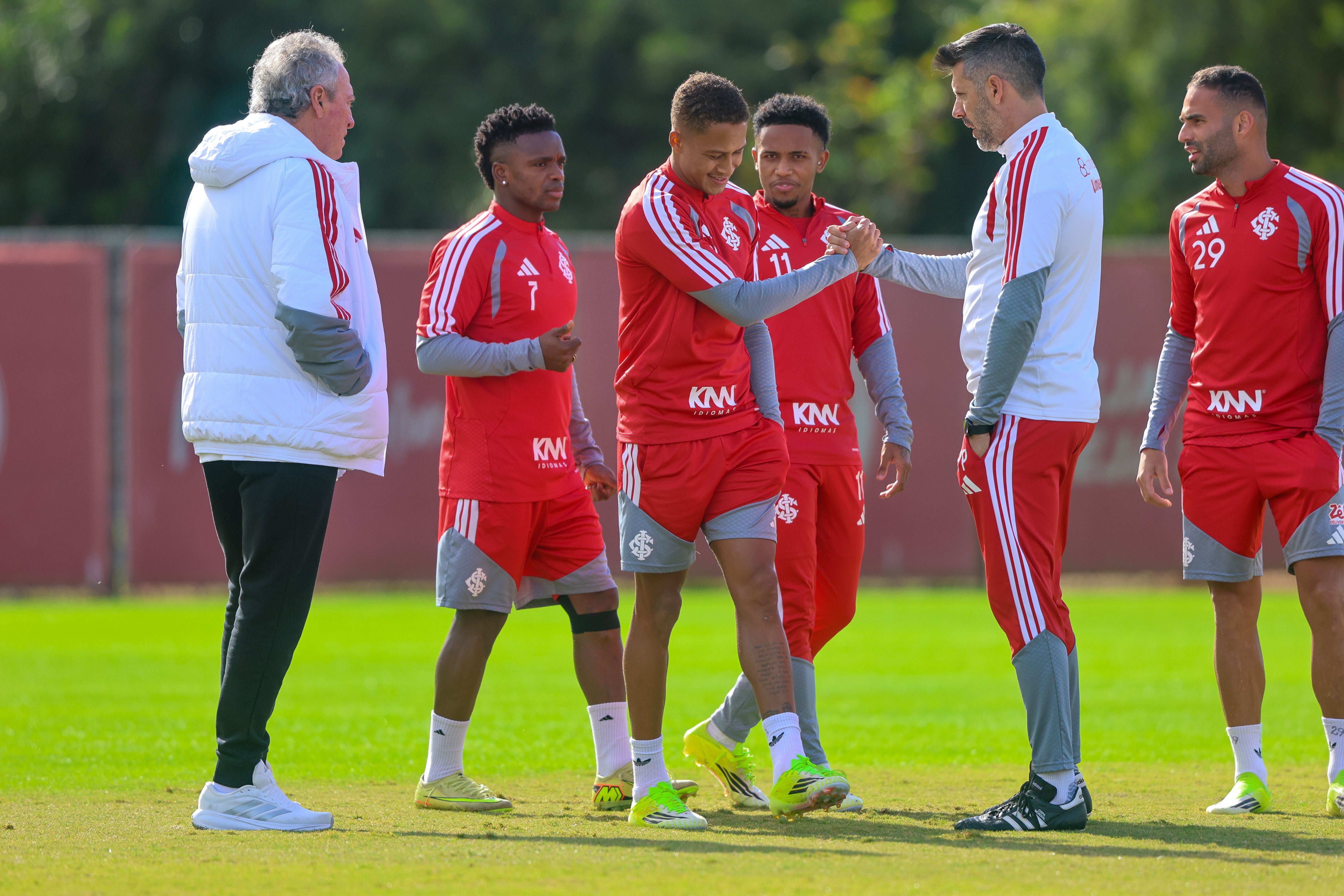 Escalação do Inter: Pezzolano tem dúvidas para formar ataque; veja provável time