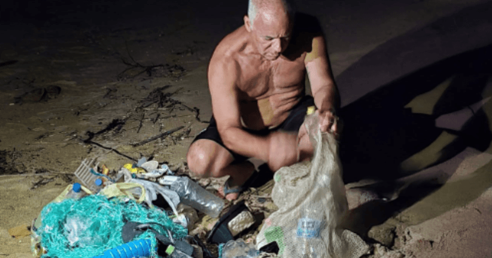 Resíduos internacionais encontrados em praia no Espírito Santo