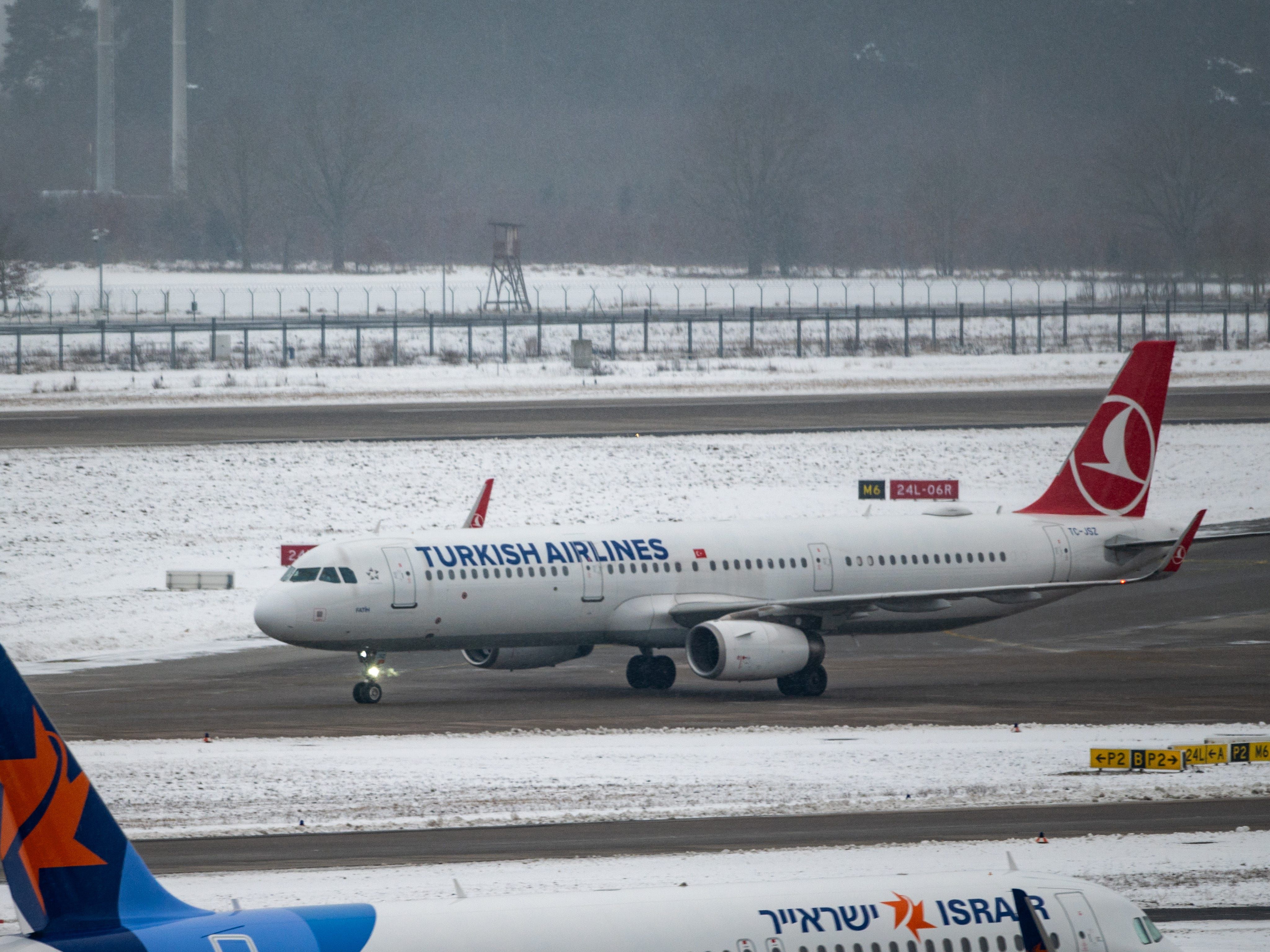 [Caos a bordo após ameaça de bomba no nome do hotspot móvel]. Reprodução: Businessinsider