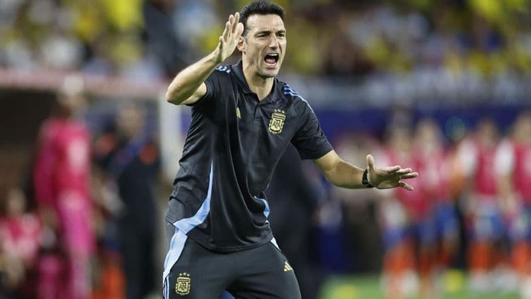 Scaloni Ignora Provocação de Raphinha Antes do Grande Clássico